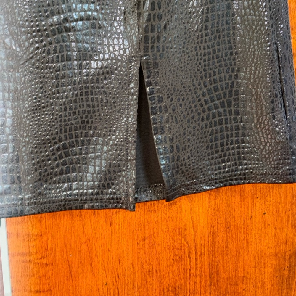 SHEIN Black Snakeskin Silky Soft Mini Skirt - Picture 3 of 6